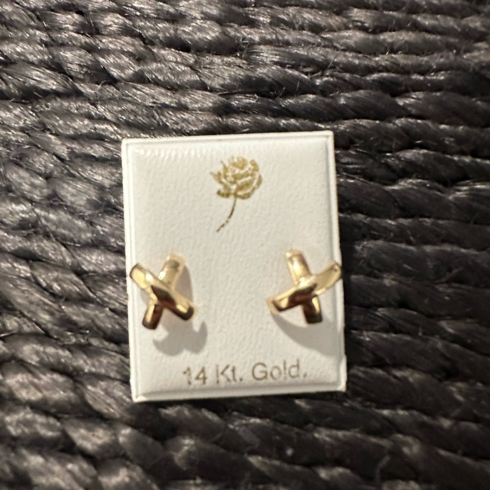 14K SOLID GOLD EARRINGS.